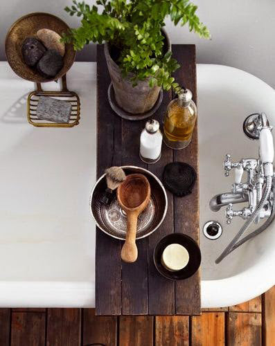 Wooden Bath Tray Candles Personal Care Products Tub Indoors Stock Photo by  ©NewAfrica 568157828