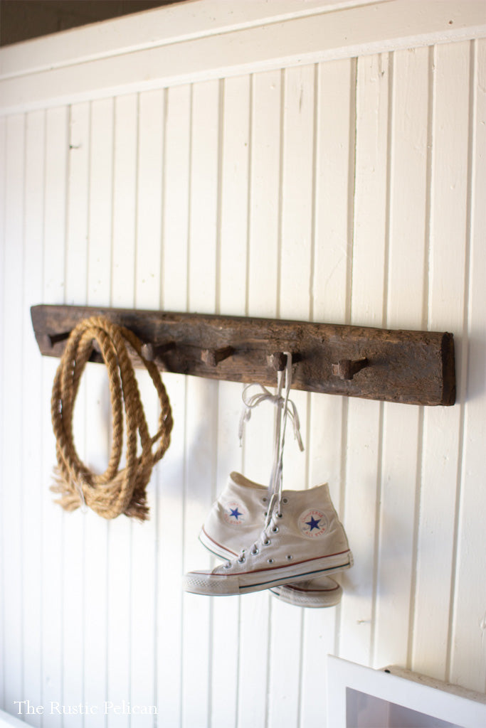 Rustic Farmhouse Wood Entryway Rack with Five Metal Hooks